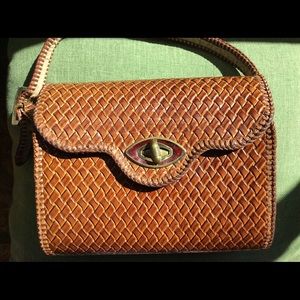 Vintage Brown Leather Embossed Weave Pattern Purse